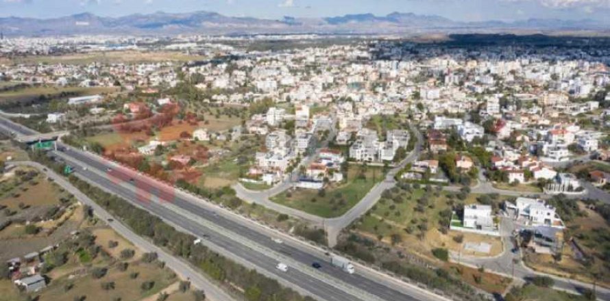 Commercial property in Latsia, Cyprus No. 82904