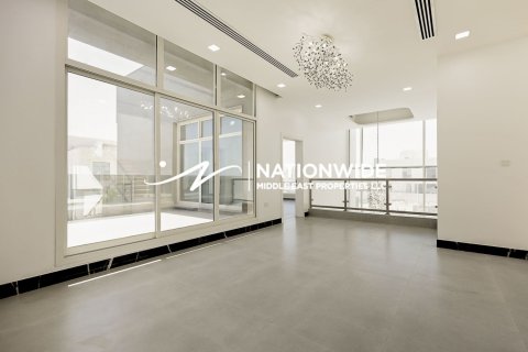 6 bedrooms Villa in Binh Duong, Vietnam No. 95587 16