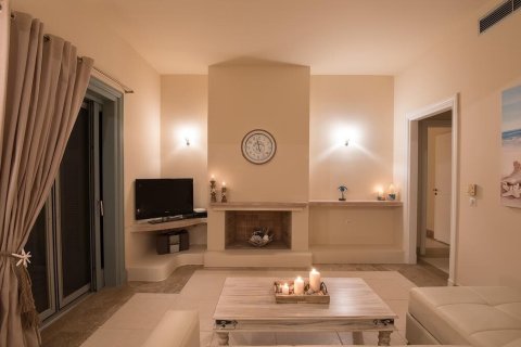 5 bedrooms Villa in Kranidi, Greece No. 108438 6