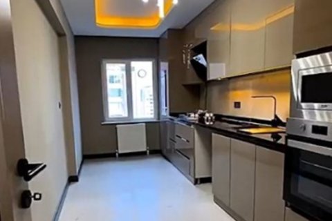 3 bedrooms Apartment in Istanbul, Turkey No. 114459