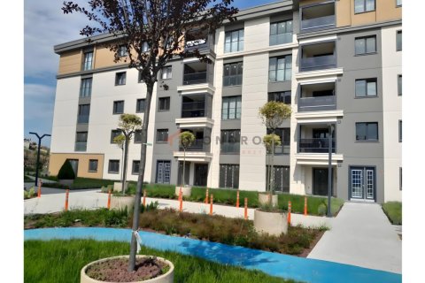 3 dormitorios Apartment en Basaksehir, Turkey No. 127621