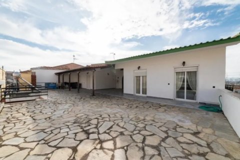 2 bedrooms Building in Kavala, Greece No. 109271 6