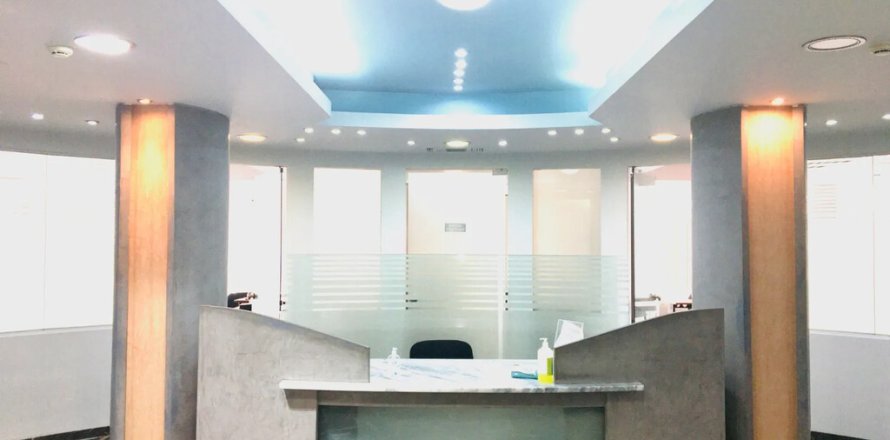 400m² Commercial property à Athens, Greece No. 107240