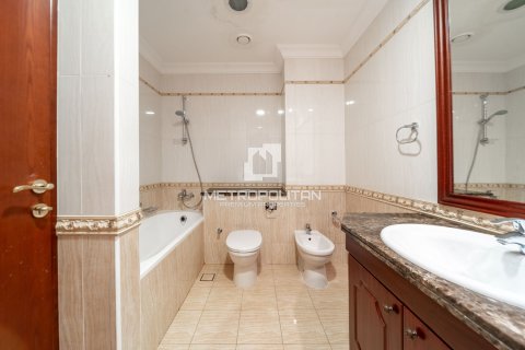 2 bedrooms Apartment in Khuc Xuyen, Vietnam No. 93101 16