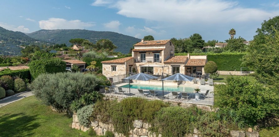 4 chambres Villa à Vence, France No. 99755