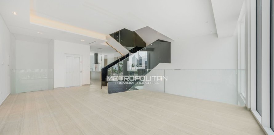 Таунхаус с 4 спальнями в Аль-Барари, ОАЭ №94505