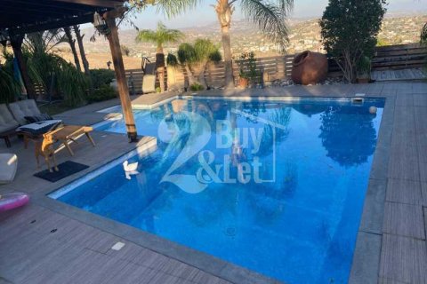 3 bedrooms House in Parekklisia, Cyprus No. 73365 1