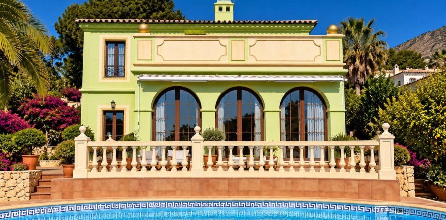 Studio House in Benidorm, Spain No. 99084