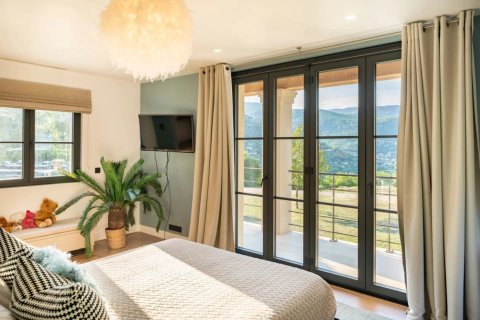 6 chambres Villa à Châteauneuf-Grasse, France No. 69098 19