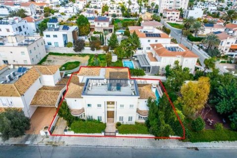 Дом с 5 спальнями в Агландзия, Кипр №101430 5