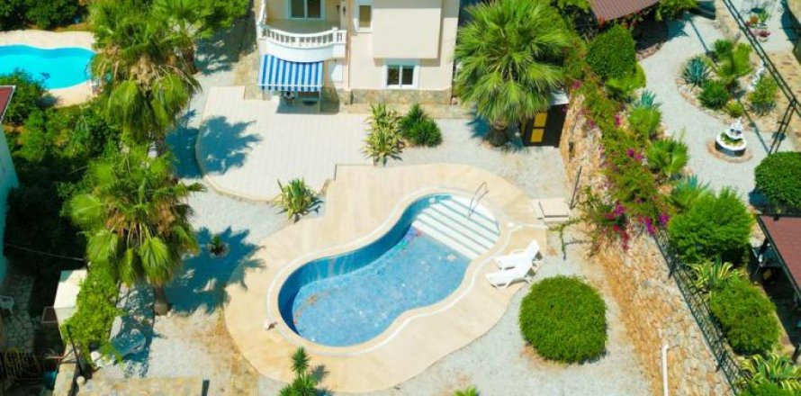 4 rooms Villa in Oba, Turkey No. 21328