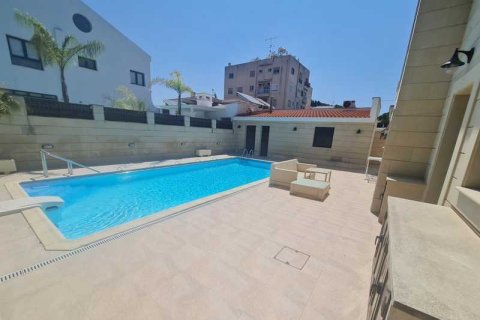 5 bedrooms Villa in Larnaca, Cyprus No. 83274 5