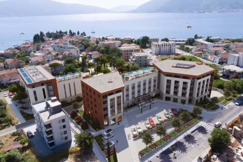 1 bedroom Apartment in Tivat, Montenegro No. 82320 1