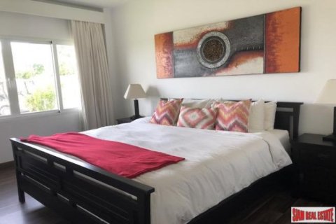 3 bedrooms Villa in Hua Hin, Thailand No. 96122 13