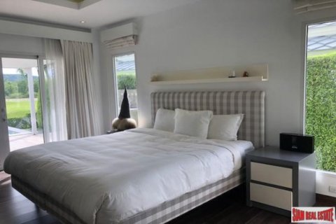 3 bedrooms Villa in Hua Hin, Thailand No. 96122 5