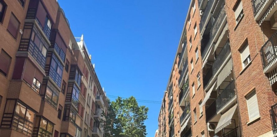 392m² Commercial property in Quynh Tan, Vietnam No. 116639