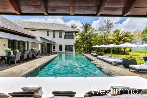 5 bedrooms Villa in Centre de Flacq, Mauritius No. 66386 2
