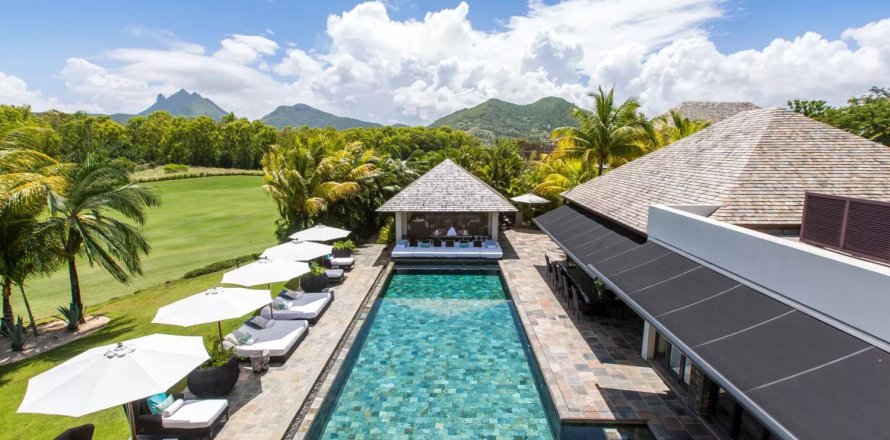 5 bedrooms Villa in Centre de Flacq, Mauritius No. 66386