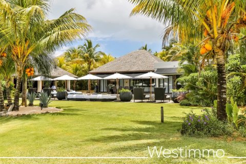 5 bedrooms Villa in Centre de Flacq, Mauritius No. 66386 3