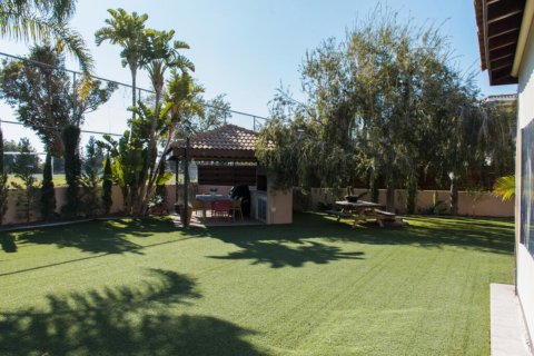 5 bedrooms Villa in Limassol, Cyprus No. 106920 13