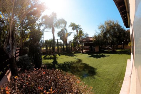 5 bedrooms Villa in Limassol, Cyprus No. 106920 14