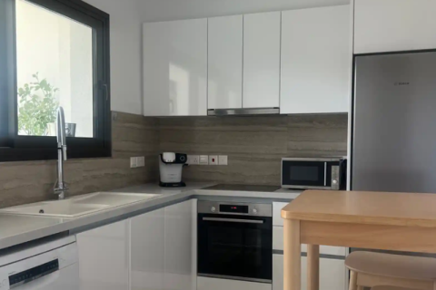 2 dormitorios Apartment en Germasogeia, Cyprus No. 102678 3