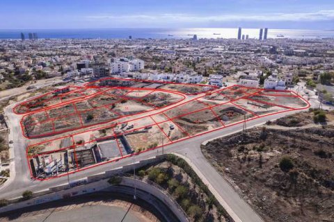 4 bedrooms House in Agios Athanasios, Cyprus No. 30521 11