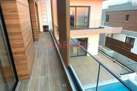 Дом с 5 спальнями в Гермасойя, Кипр №101025 16