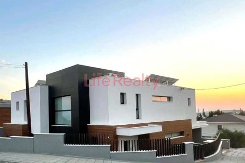 Дом с 5 спальнями в Гермасойя, Кипр №101025 1