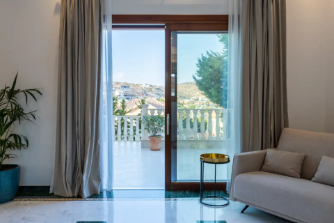 6 dormitorios Villa en Mouttagiaka, Cyprus No. 78996 6