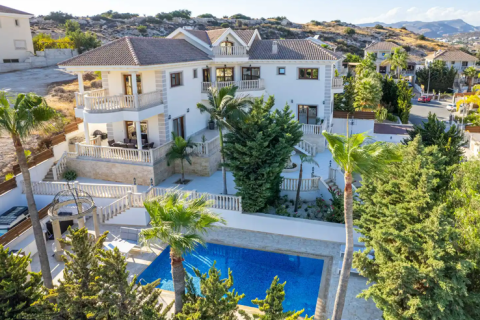 6 dormitorios Villa en Mouttagiaka, Cyprus No. 78996 8