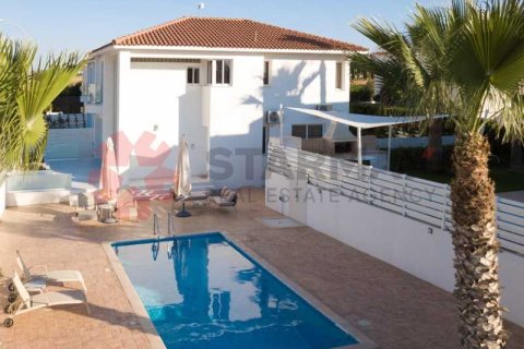 3 bedrooms Villa in Ayia Napa, Cyprus No. 82679 1
