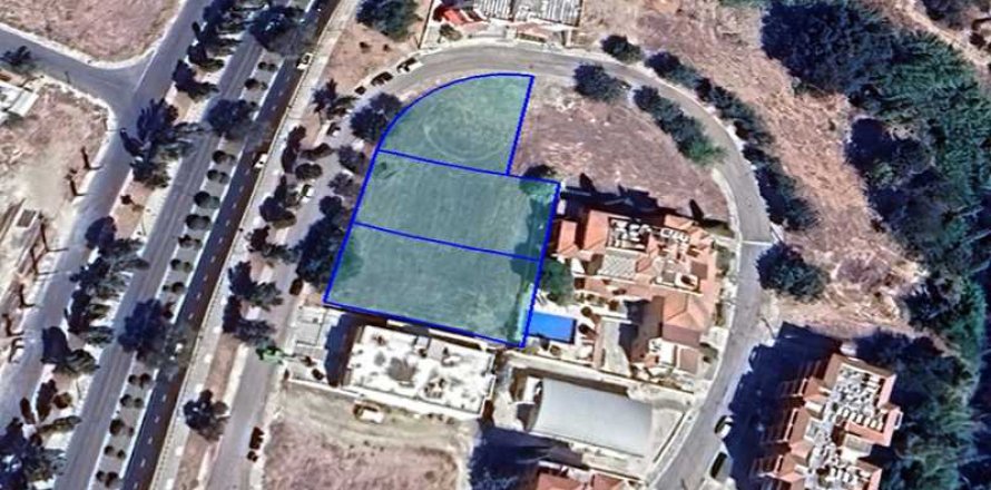 Commercial property à Kallepia, Cyprus No. 104315