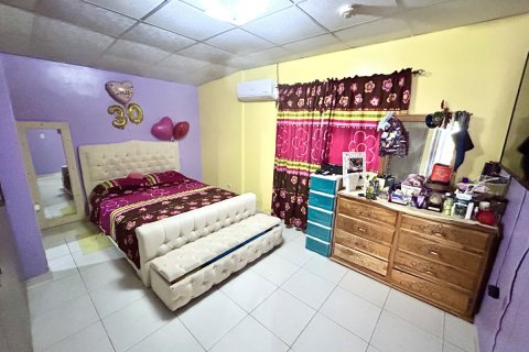 3 bedrooms House in Vista Alegre, Panama No. 117582 5