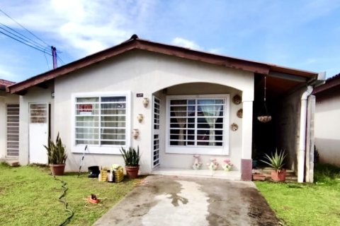 3 bedrooms House in Vista Alegre, Panama No. 117582 1