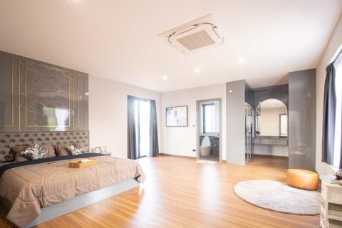 4 bedrooms House in Chiang Mai, Thailand No. 97770 20