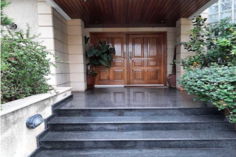 4 bedrooms House in Limassol, Cyprus No. 30709 1