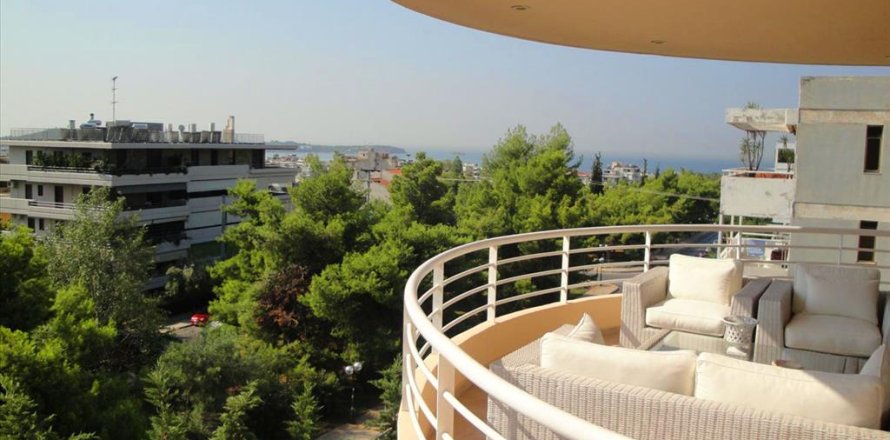 4 rooms Apartment in Voula, Greece No. 60509