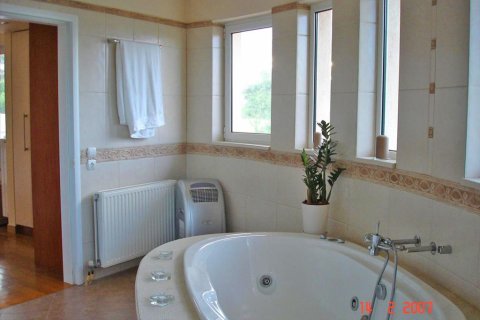 4 rooms Apartment in Voula, Greece No. 60509 9