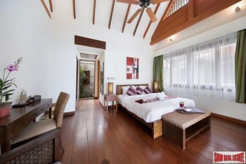 5 bedrooms Villa in Ko Samui, Thailand No. 96250 8