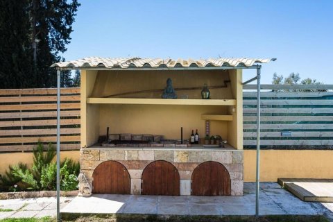 5 bedrooms Villa in Corfu, Greece No. 108172 5