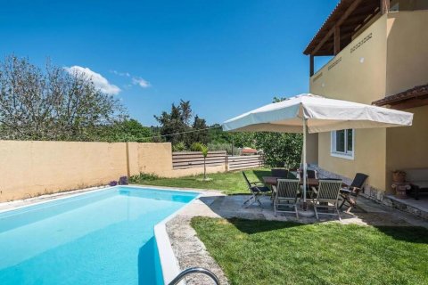 5 bedrooms Villa in Corfu, Greece No. 108172 3