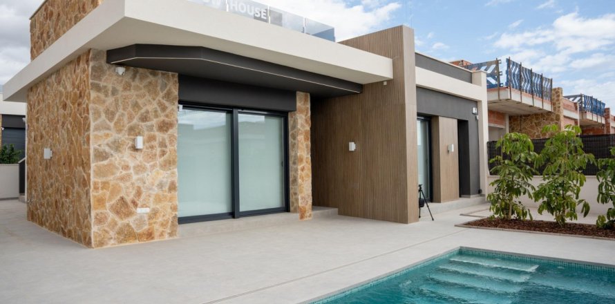 3 chambres Villa à Ciudad Quesada, Spain No. 128205