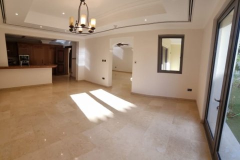 4 bedrooms Townhouse in Bavaria Town, Vietnam No. 95152 4