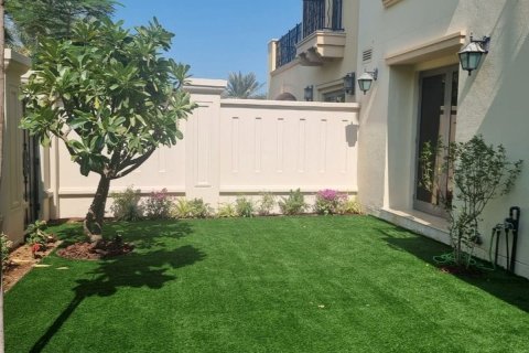 4 bedrooms Townhouse in Bavaria Town, Vietnam No. 95152 3