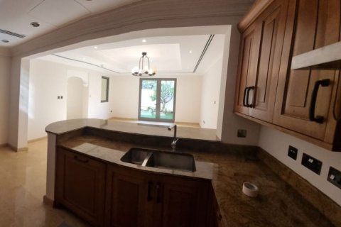 4 bedrooms Townhouse in Bavaria Town, Vietnam No. 95152 5