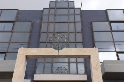 660m² Commercial property in Vari, Greece No. 57593 1