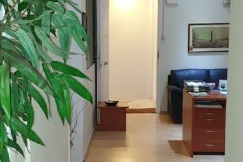 660m² Commercial property in Vari, Greece No. 57593 9