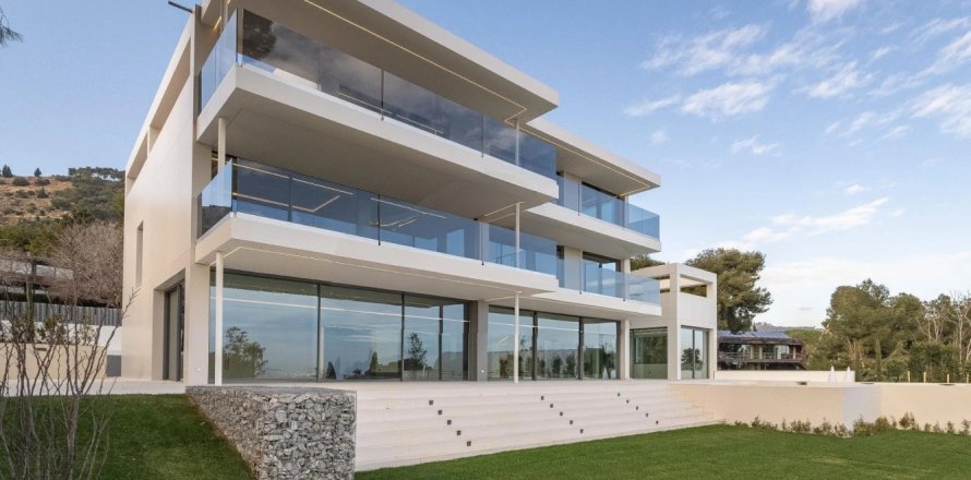 6 bedrooms House in Barcelona, Spain No. 99047