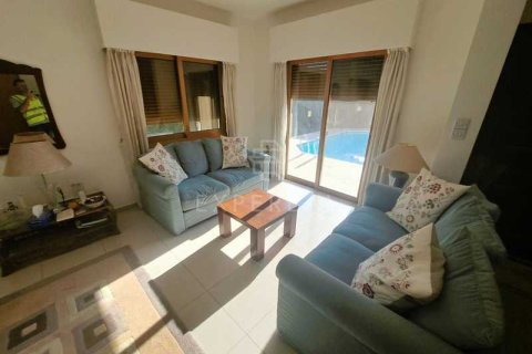 3 bedrooms House in Mouttagiaka, Cyprus No. 65487 12